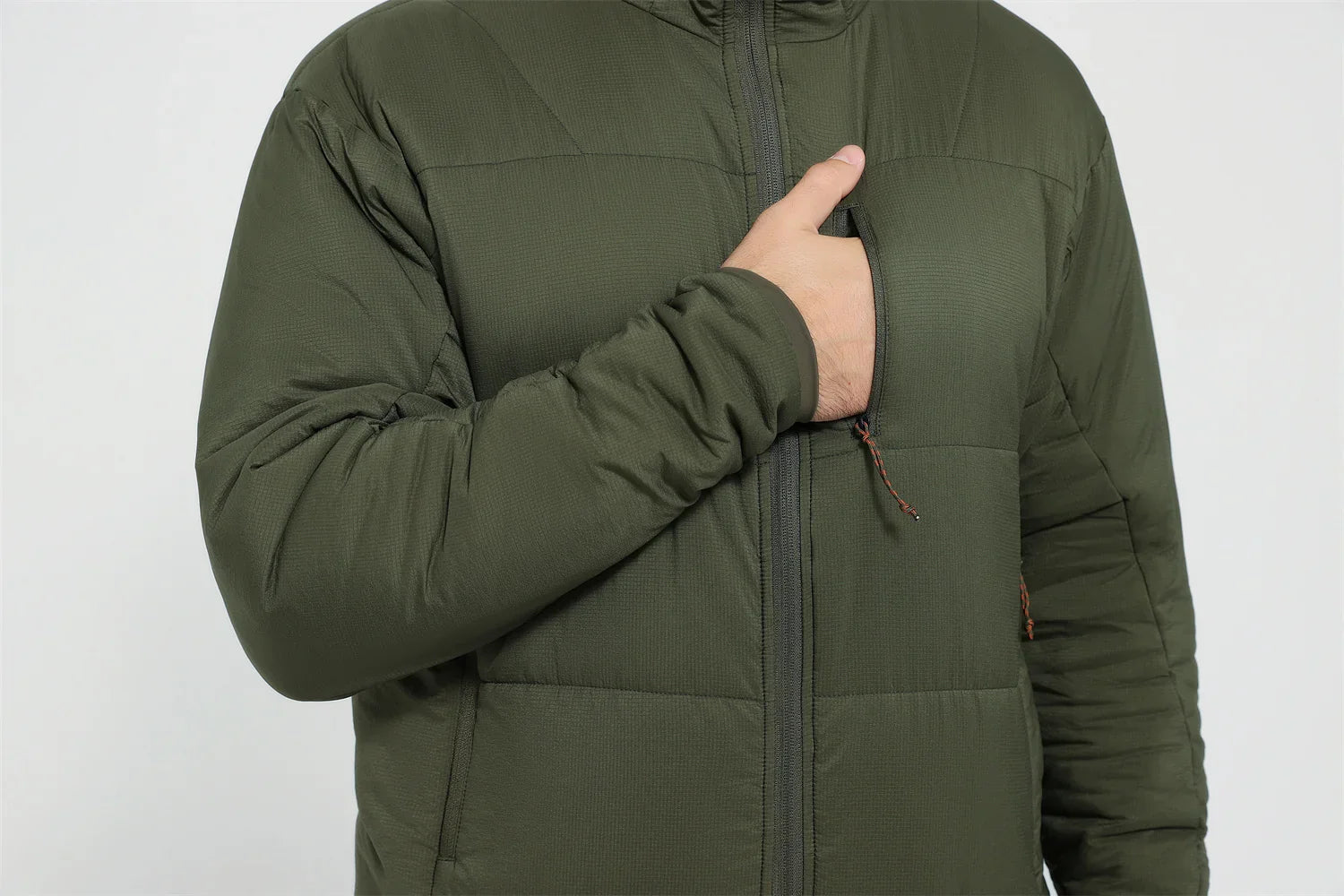 Jaqueta Masculina Térmica de Nylon Ripstop com Estampa Xadrez - (Promoção de Inverno 2025)
