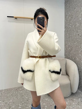 Blusão Feminina de Inverno com Bolsos Toque de Cashmere – (Promoção de Inverno 2025)